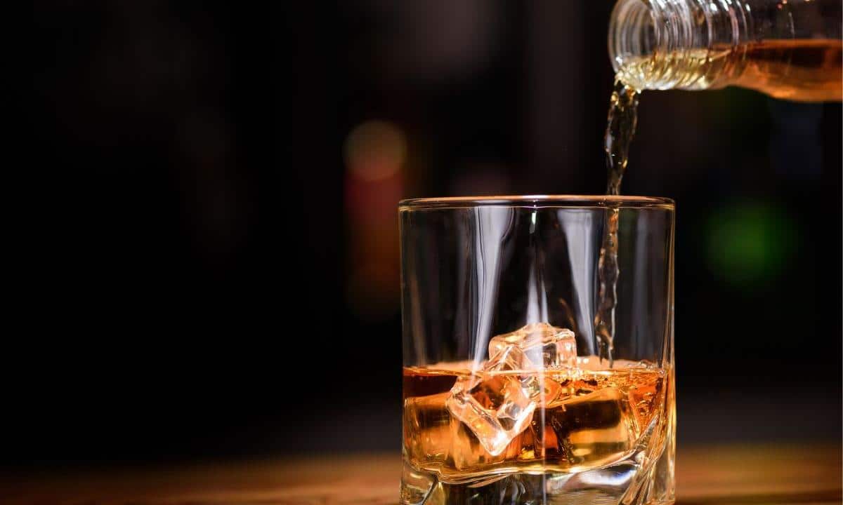alcol sintetico la soluzione per bere senza rischi