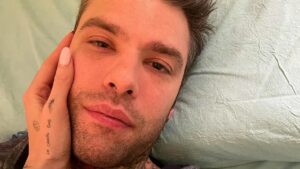 Fedez, Genitori Rompono il Silenzio:”Dobbiamo essere forti” Fedez, Genitori Rompono il Silenzio:”Dobbiamo essere forti”