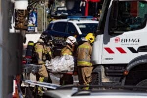 Tragedia a Murcia, Spagna: 13 Vittime e 15 ancora disperse nell’Incendio delle Discoteche Tragedia a Murcia, Spagna: 13 Vittime e 15 ancora disperse nell’Incendio delle Discoteche