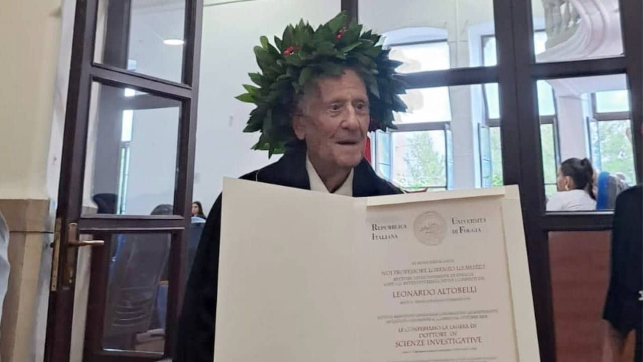 leonardo altobelli 15 lauree