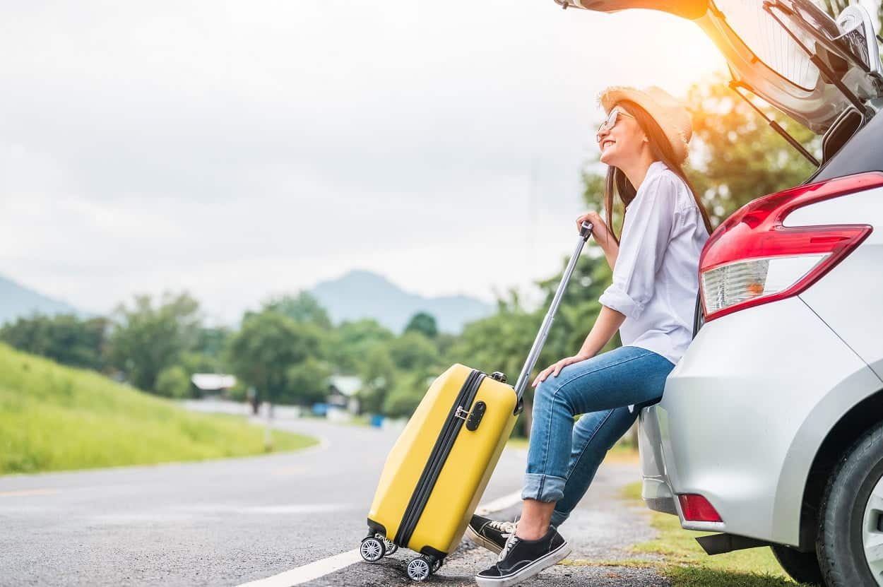 vecteezy donna asiatica che trascorre il fine settimana in viaggio 3452146