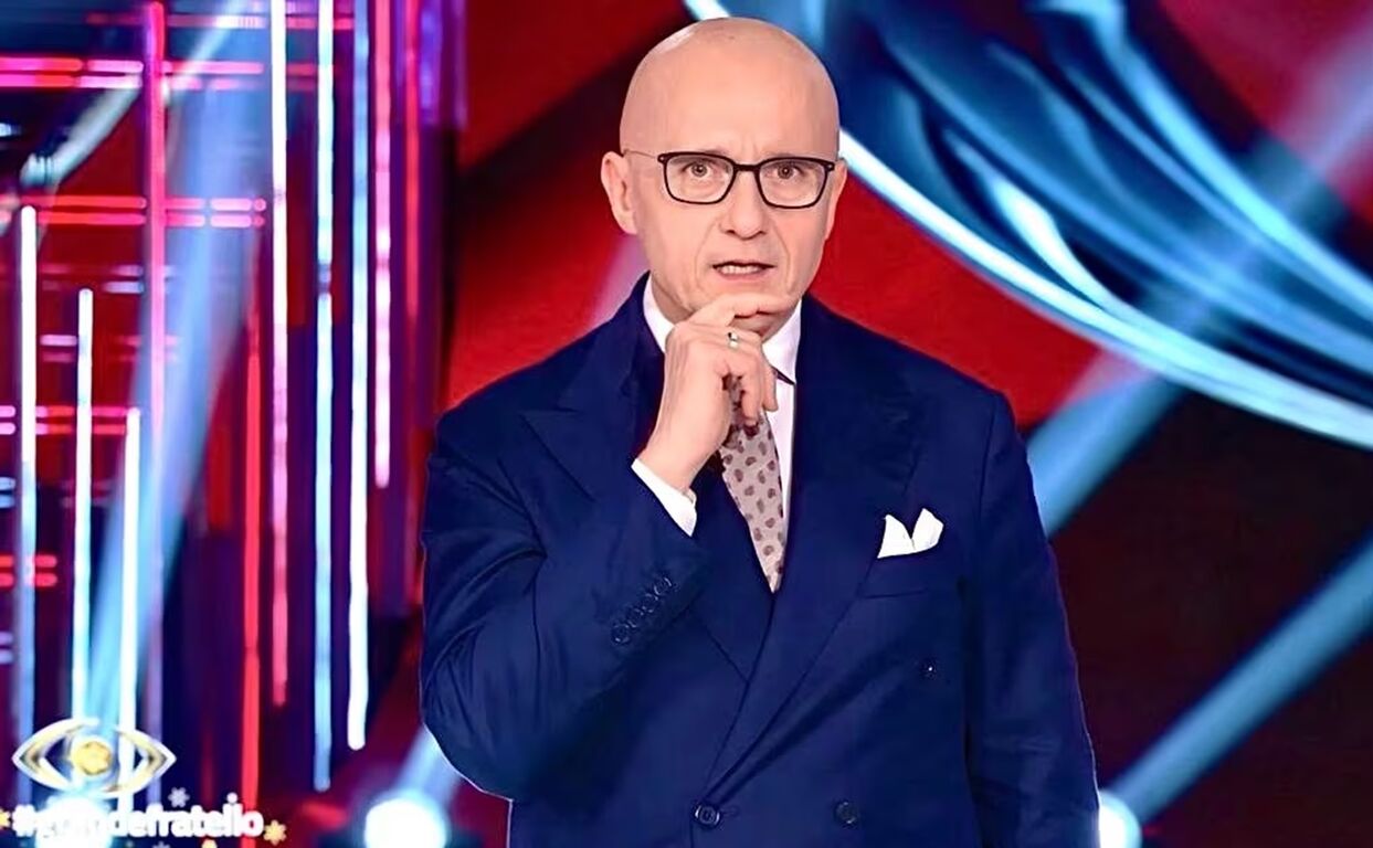 grande fratello nota showgirl pronta a varcare la porta rossa ecco di chi si tratta
