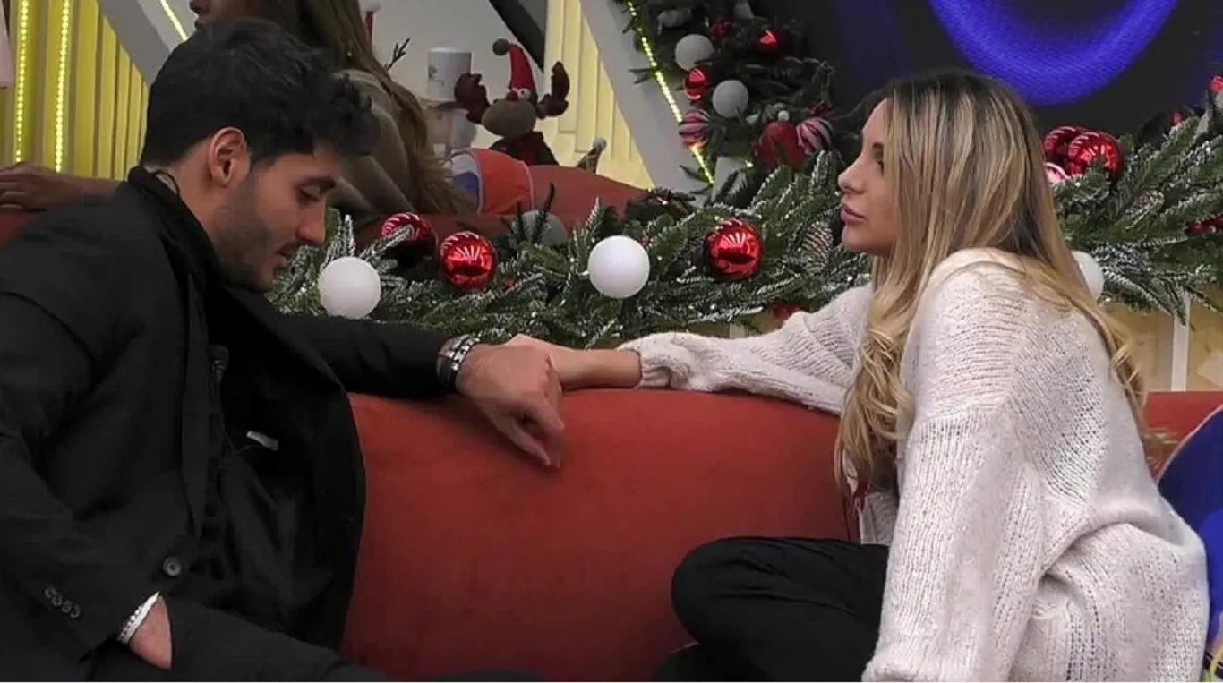 Grande Fratello, Eva e Stefania indagano sul rapporto tra Chiara e Javier: lei confessa tutto