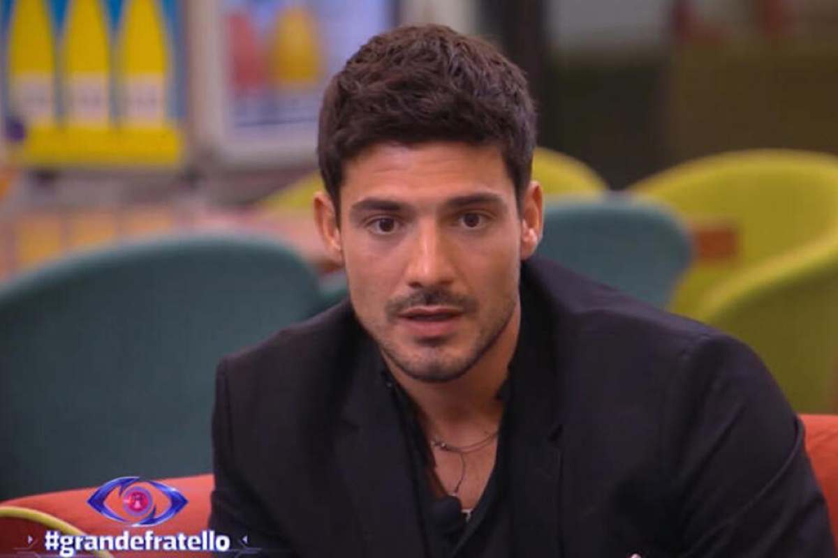 Lorenzo ammette la sua omosessualità: il video che svela la verità