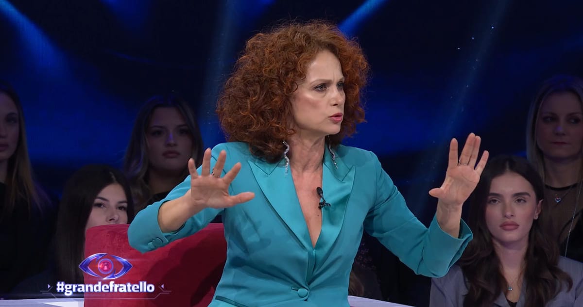 "E' ripugnamte!"Beatrice Luzzi denuncia gravi episodi al Grande Fratello