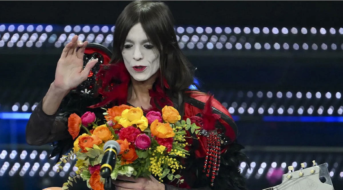 Sanremo 2025: Lucio Corsi vince il Premio Mia Martini – Tutti i riconoscimenti