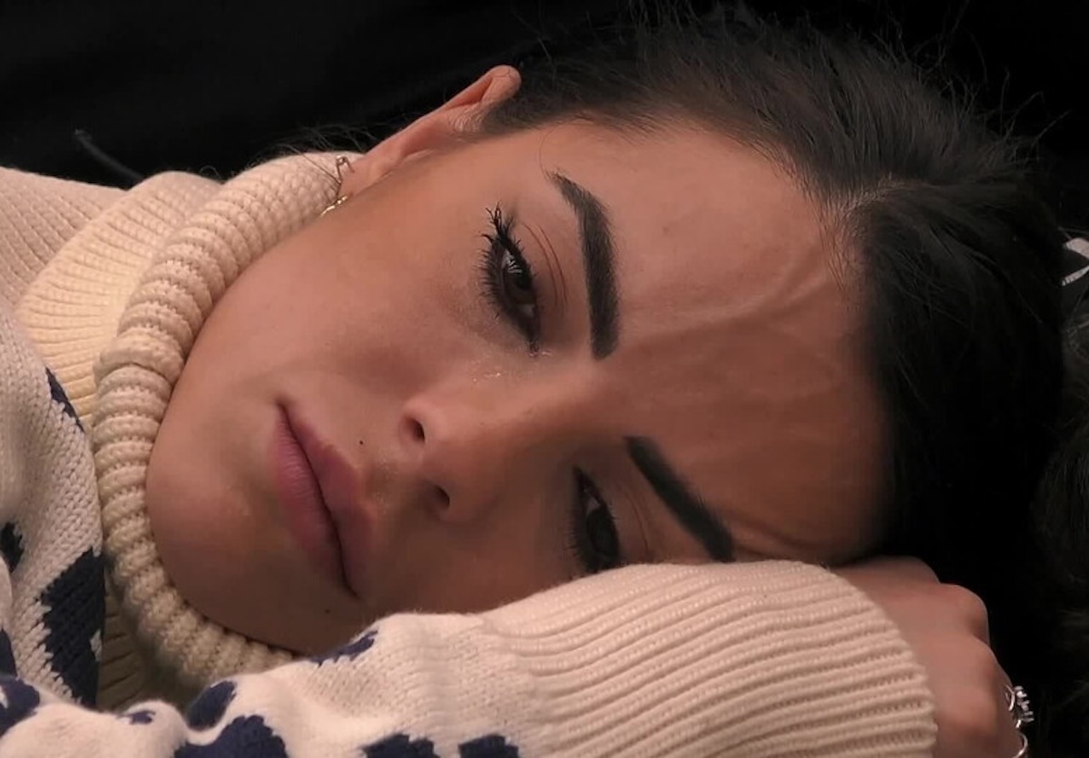 "Non voglio restare nell’ombra". Shaila in lacrime, crollo emotivo nel confessionale dove ammette tutto