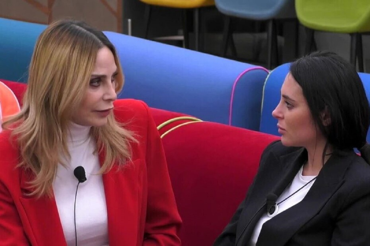 Grande Fratello, critiche spietate per Mariavittoria e Stefania: ecco cosa è successo