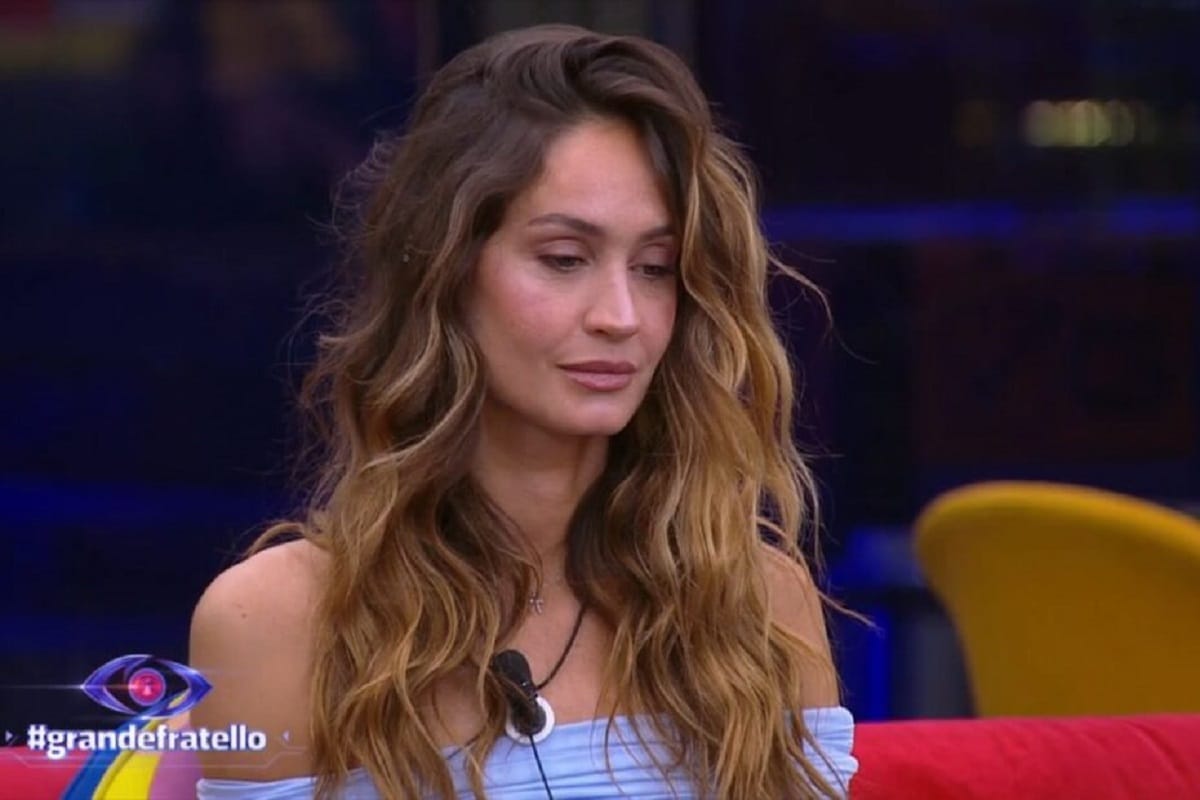 Grande Fratello: La Reazione di Helena Dopo l'Eliminazione, 'Javier, ora ascoltami!