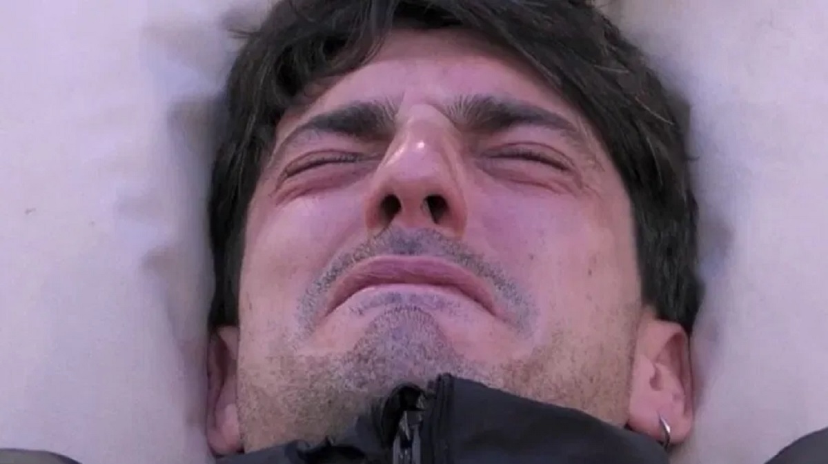 "Mi hai distrutto": Grande Fratello, Lorenzo in lacrime dopo le parole di Shaila