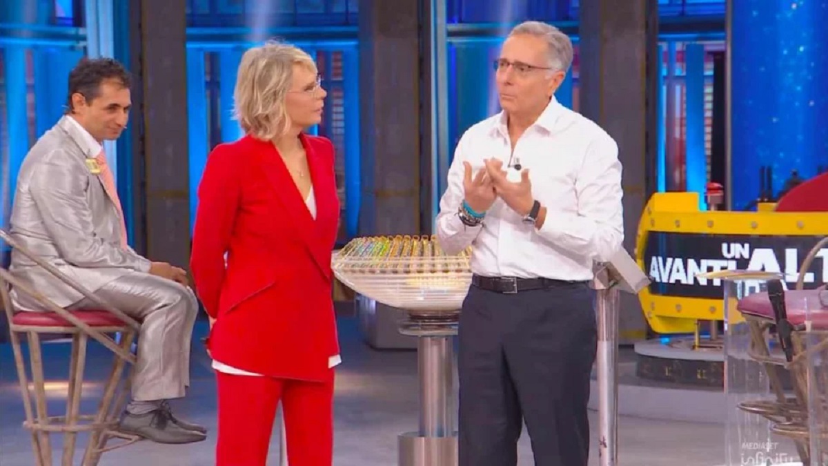 Maria De Filippi invita Paolo Bonolis al Trono Over di Uomini e Donne