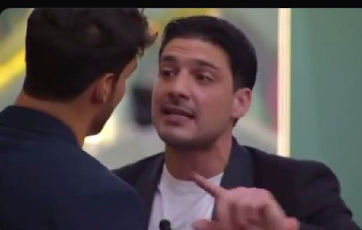 "Che Co****e, Non sa che fuori...". Grande Fratello, Lorenzo nel mirino dopo le parole su Javier