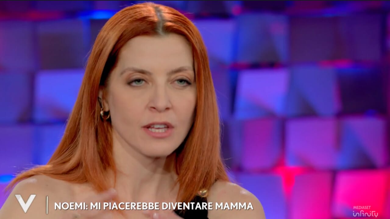 Noemi confessa: "Sogno la maternità, di notte non riesco a dormire"