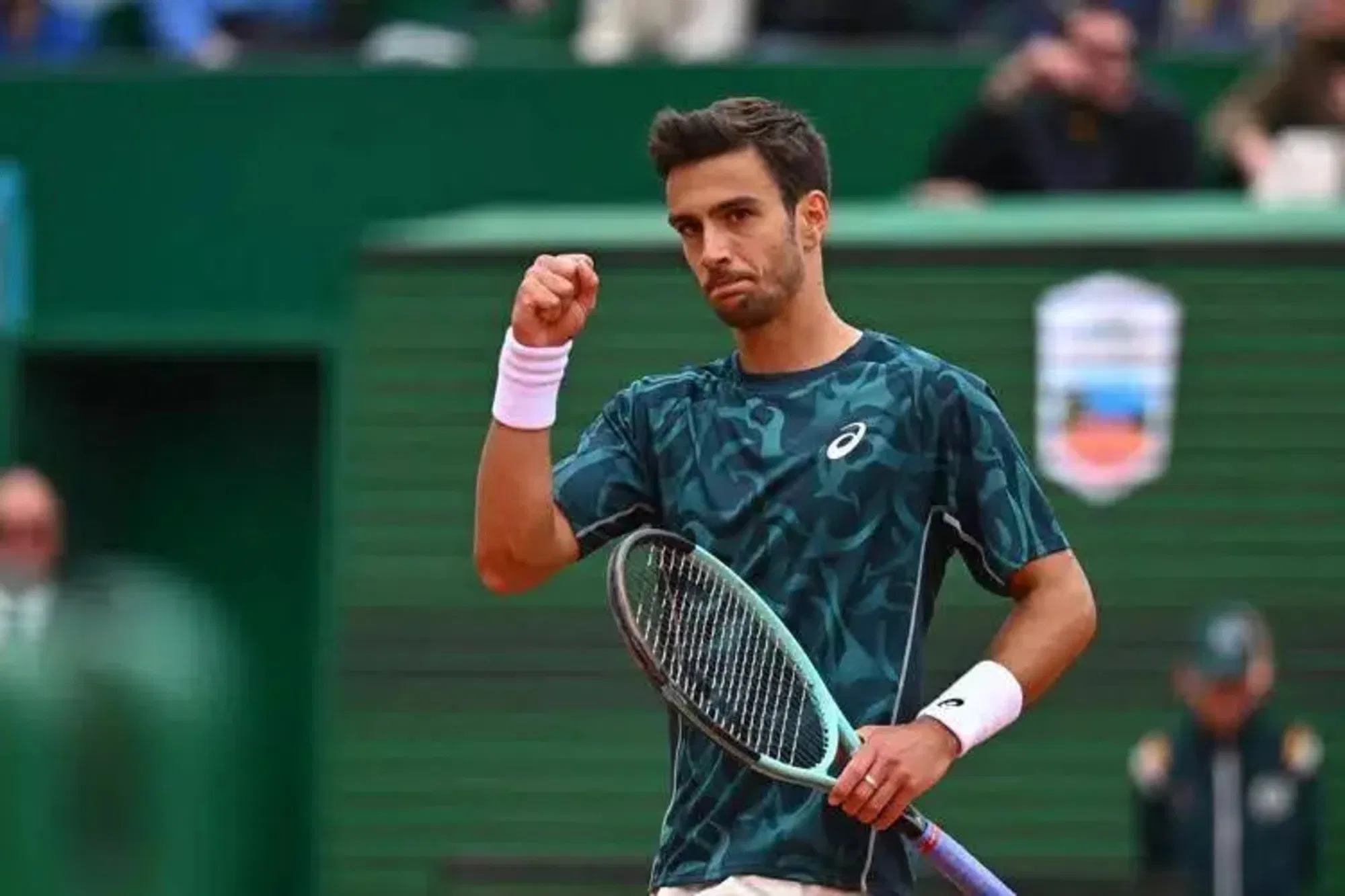 Lorenzo Musetti vola in finale a Montecarlo: una rimonta da gladiatore, ora la sfida con Alcaraz per il montepremi record
