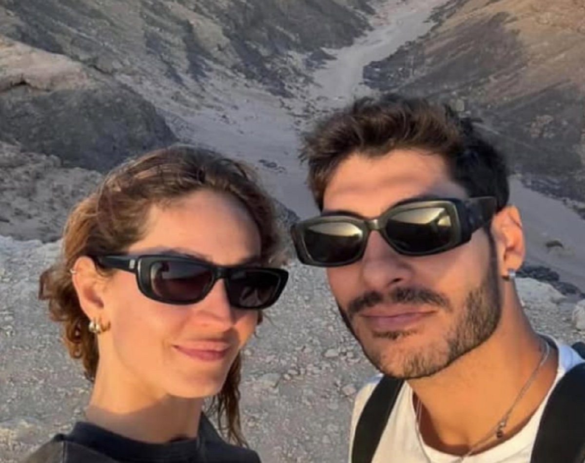 "Hanno lasciato l’Italia”. Helena e Javier, in fuga da tutti: dove sono andati