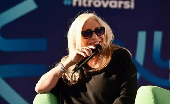 Festival della TV, Mara Venier infastidita sul palco: "“Mi avete fatto il trappolone”