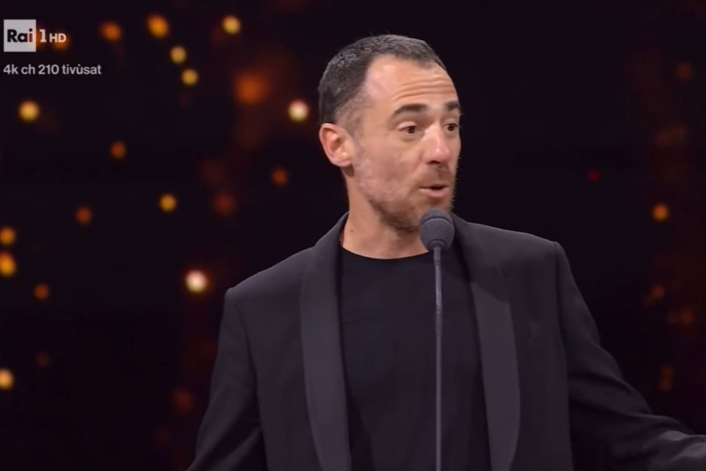 David di Donatello 2025, Elio Germano: “Dedico il premio a chi lotta per la pari dignità”