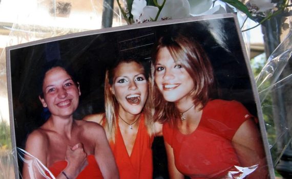 Chiara Poggi, gemelle Cappa: due verità a confronto e il mistero della foto