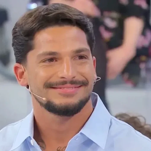 Uomini e Donne si avvicina al gran finale ma un grave lutto potrebbe rinviare tutto