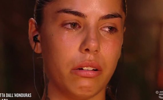 Chiara Balistreri in lacrime all’Isola: “Dopo tre anni di inferno, oggi sono libera”