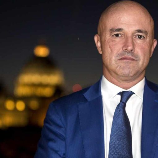 Pomeriggio 5 cambia pelle: arriva Nuzzi e punta sulla cronaca nera