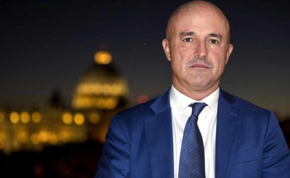 Pomeriggio 5 cambia pelle: arriva Nuzzi e punta sulla cronaca nera