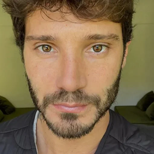 De Martino seduttore seriale? Il parere dell’esperto è impietoso