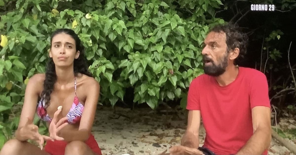 Isola dei Famosi, Dino Giarrusso contro Ahlam: “È immatura e arrogante”
