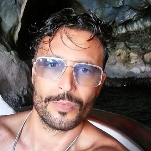 Armando Incarnato volta pagina: lontano da Uomini e Donne, l’ex cavaliere ha una nuova compagna?