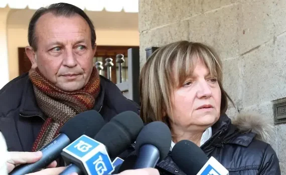 Caso Poggi, la famiglia frena la macchina del fango: “Chiara non frequentava la Bozzola e la borsetta sempre avuta noi"