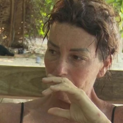 Emozioni in riva al mare: Cristina Plevani crolla all’Isola, “Ora devi proprio farlo” tra lacrime