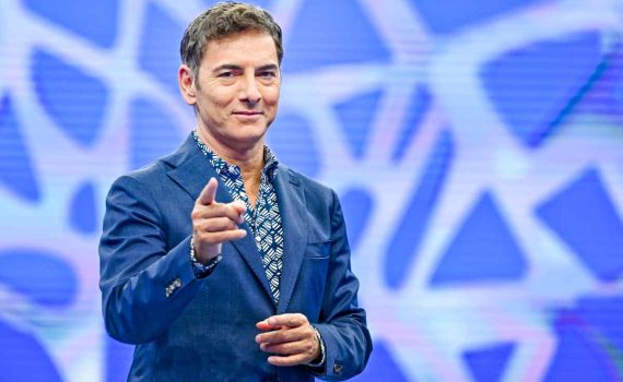 Chi è Marco Liorni: dalla vita privata alla carriera in Rai dopo il Grande Fratello