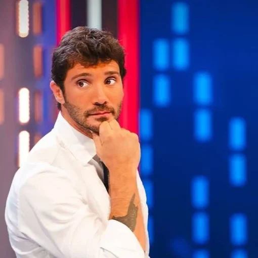 De Martino Spiazza Tutti ad "Affari Tuoi": "A settembre potrei non esserci"