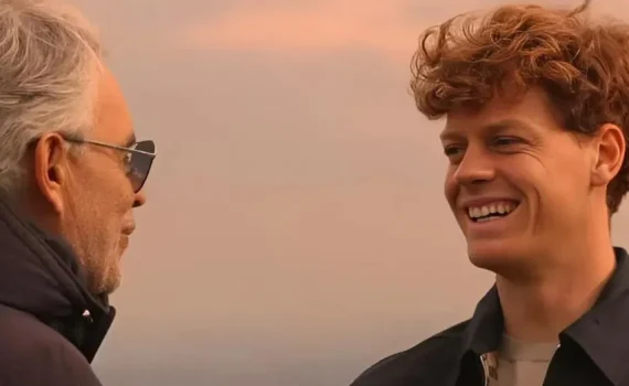 Jannik Sinner e Bocelli insieme, ma perché? Il duetto che nessuno aspettava (e forse nemmeno voleva)