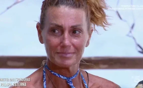 Cristina Plevani trionfa all’Isola dei Famosi 2025: la regina dei reality è tornata