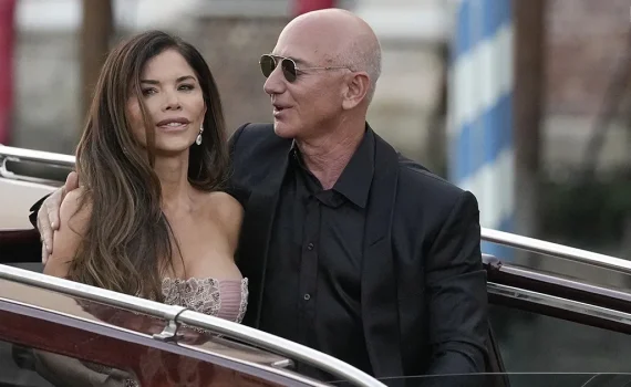 Jeff Bezos taglia sul budget nozze: salta la performance di Lady Gaga ed Elton John