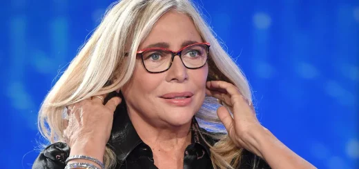 Domenica In nella bufera: Mara Venier verso l’addio? cosa sta accadendo dietro le quinte