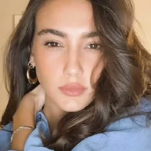 Zeudi Di Palma rompe il silenzio: “Non sono fidanzata, basta bugie”