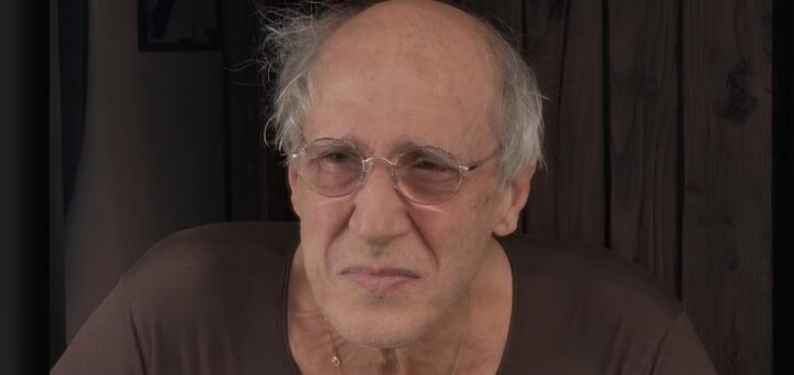 Adriano Celentano torna a sorpresa sui social: un messaggio enigmatico