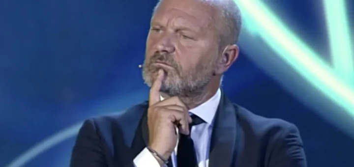 Pucci co-conduttore a Sanremo 2026: social in fiamme, il PD alza il tiro