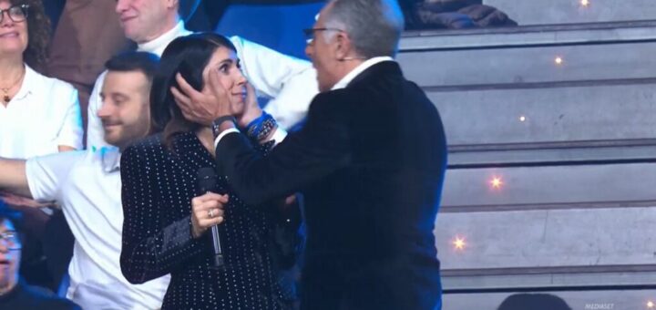 Giorgia sorpresa dal bacio di Paolo Bonolis in tv: la replica di Emanuel Lo