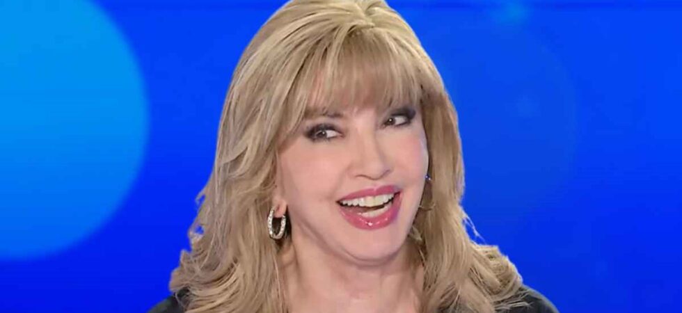 Milly Carlucci scombina il sabato sera: Canale 5 corre ai ripari