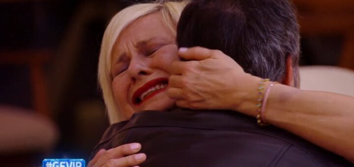 GF Vip, momento drammatico: Antonella Elia si sfoga con Pietro