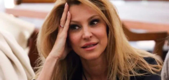 GF Vip, Adriana Volpe temporaneamente fuori dalla Casa: ecco cosa sappiamo