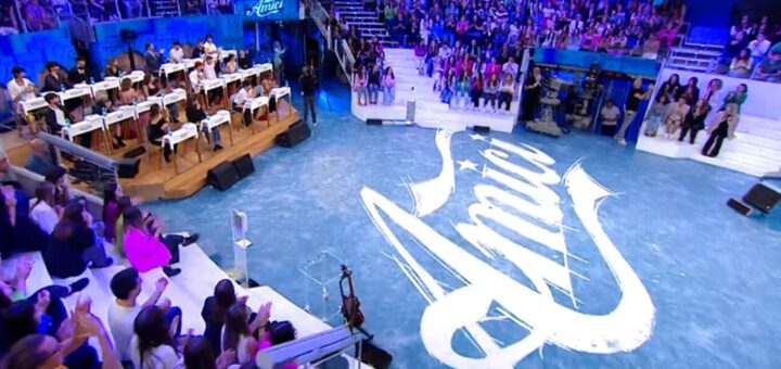 “Tu sei fuori”: eliminazione shock nel serale di Amici 25