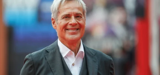 Claudio Baglioni, polmonite acuta interstiziale: tour rinviato al 2027