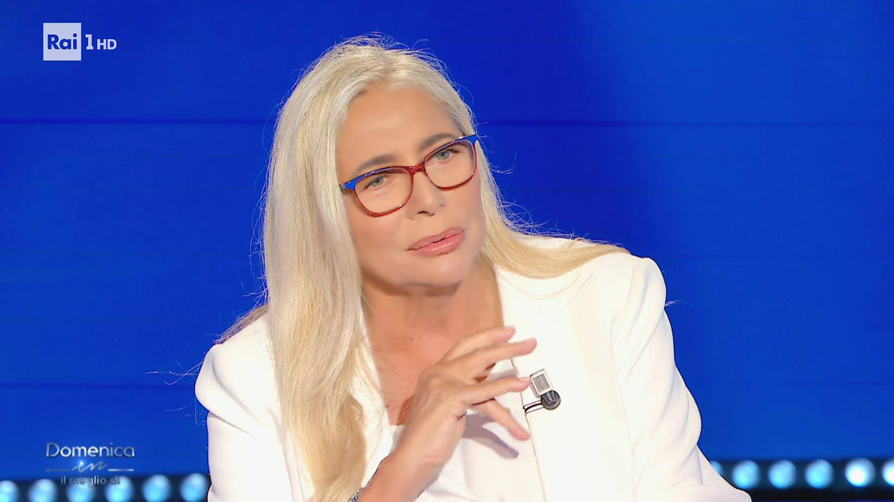Mara Venier confermata a Domenica In: spuntano Guaccero e Matano