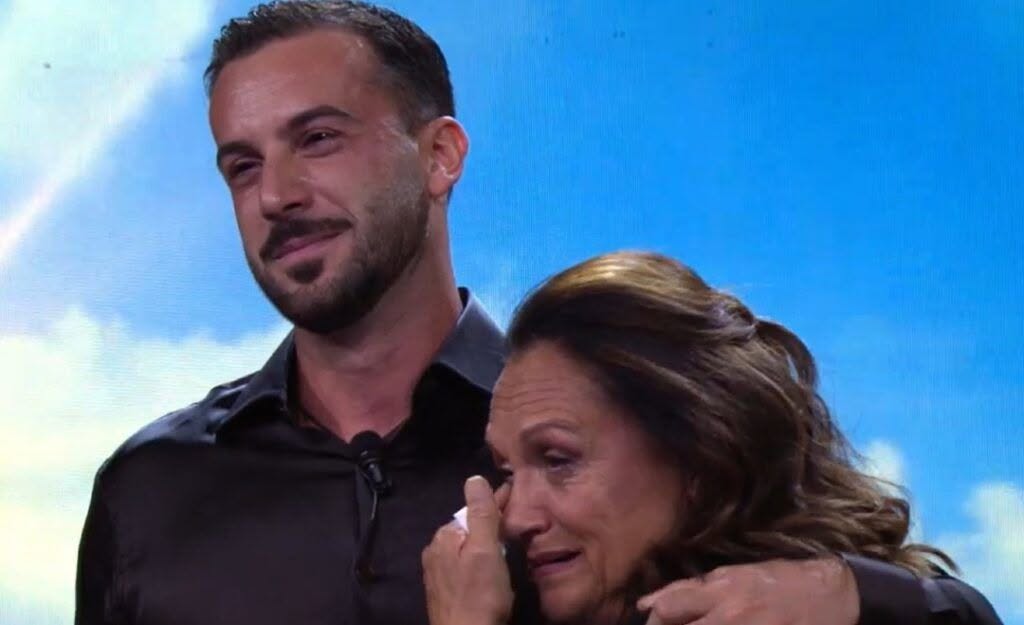 Andreas Muller al GF Vip, la promessa al fratello Daniel commuove: “Non sarà mai solo”