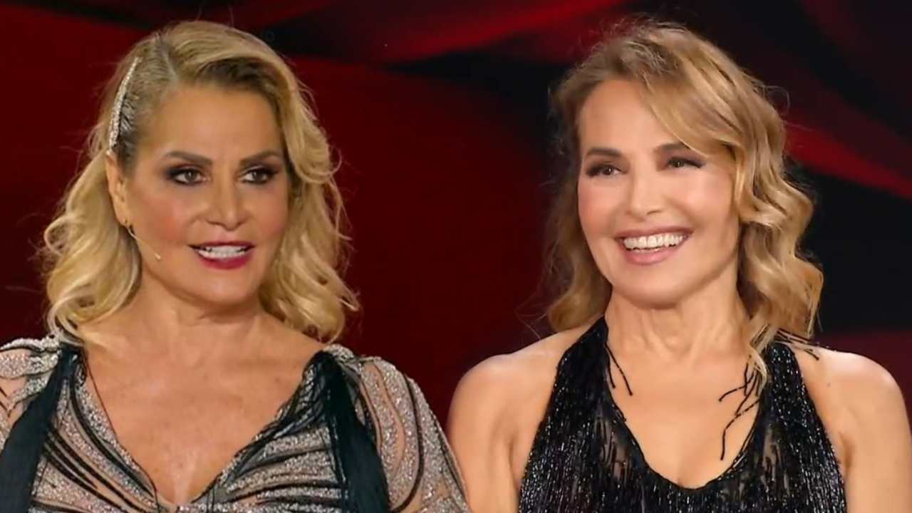 Simona Ventura e Barbara d’Urso, dalla frecciata alla pace: «Felice che torni in tv»