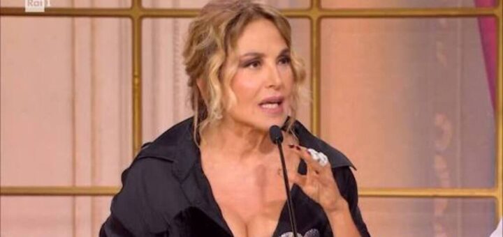 Barbara d’Urso, accuse di outing a Pasquale La Rocca: interviene Lucarelli